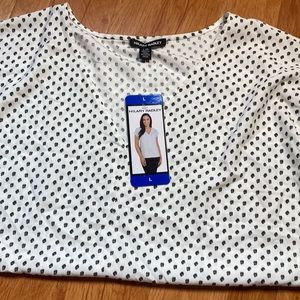 Hilary Radley size L